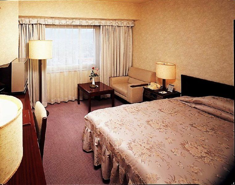 Fukuyama New Castle Hotel Exterior foto